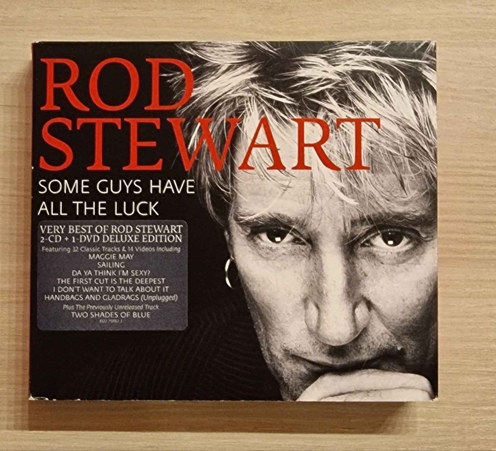 ROD STEWART 2 CD+ Dvd Some Guys have all the Luck, Ophalen of Verzenden, Zo goed als nieuw, Boxset