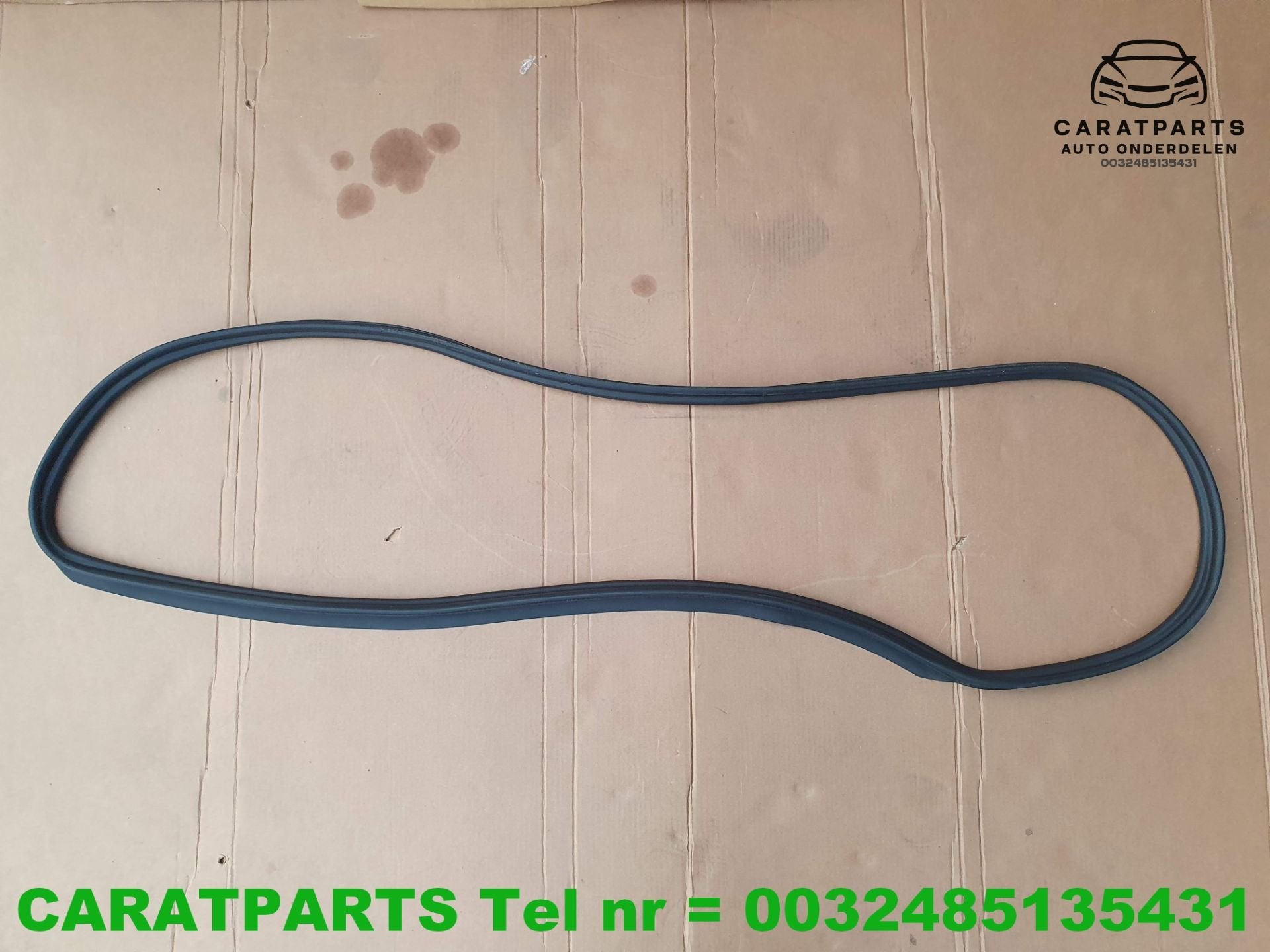 4G5827705D A6 couvercle de coffre en caoutchouc a6 hayon en, AUDI AG, Auto-Union-Strasse 1
85045  Ingolstadt, DE, Audi, Utilisé