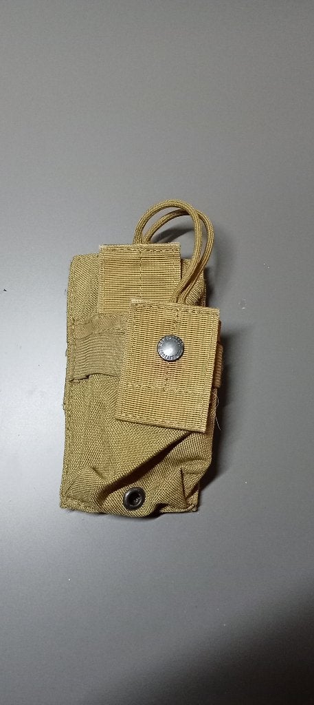 Poche radio camo tan airsoft, Ophalen of Verzenden