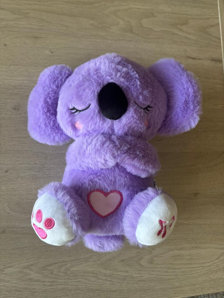 Muzikale knuffel - paarse koala Dreamiez, Kinderen en Baby's, Speelgoed | Knuffels en Pluche, Nieuw, Overige typen, Overige karakters