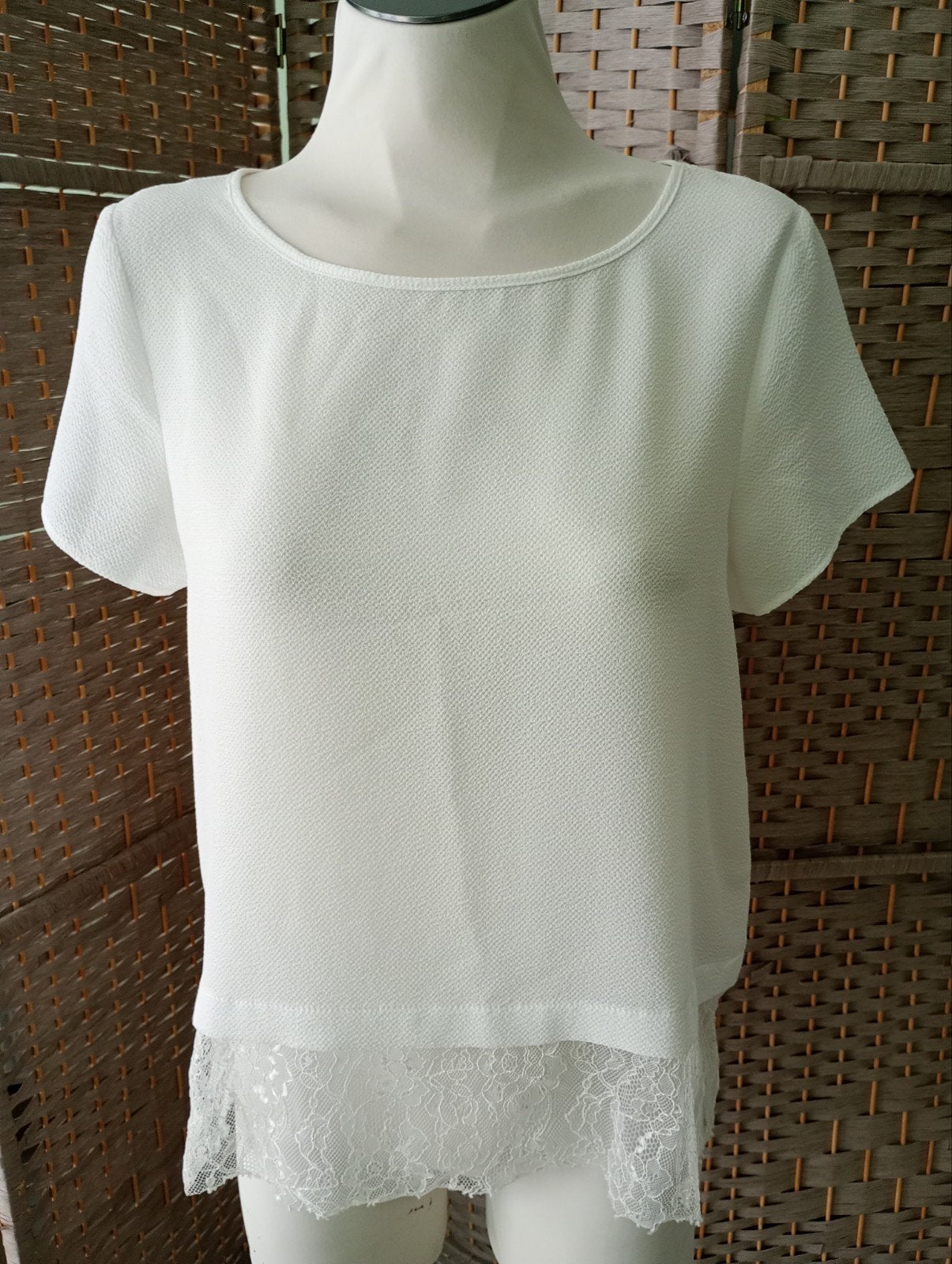 Haut / Blouse Fluide Crème avec Dentelle – Taille 42 – Très, Enlèvement ou Envoi, Blanc, Manches courtes