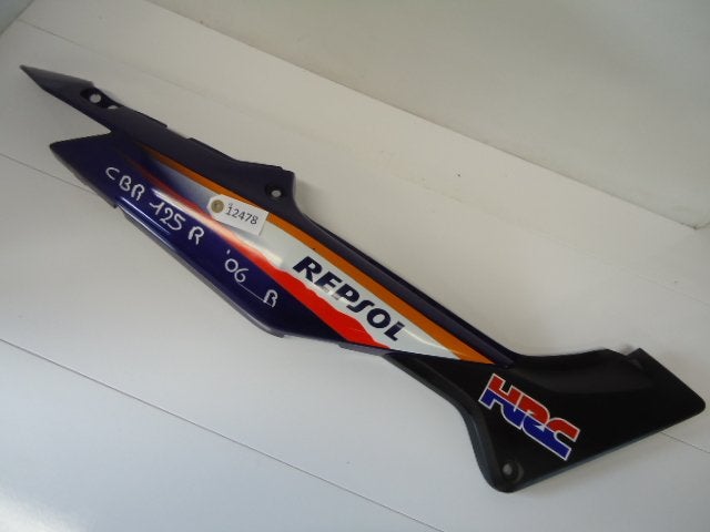 CBR125R 2004 - 2006 Honda Kuipdeel Kuipdeel kont D1-18117, Motoren, Onderdelen | Honda