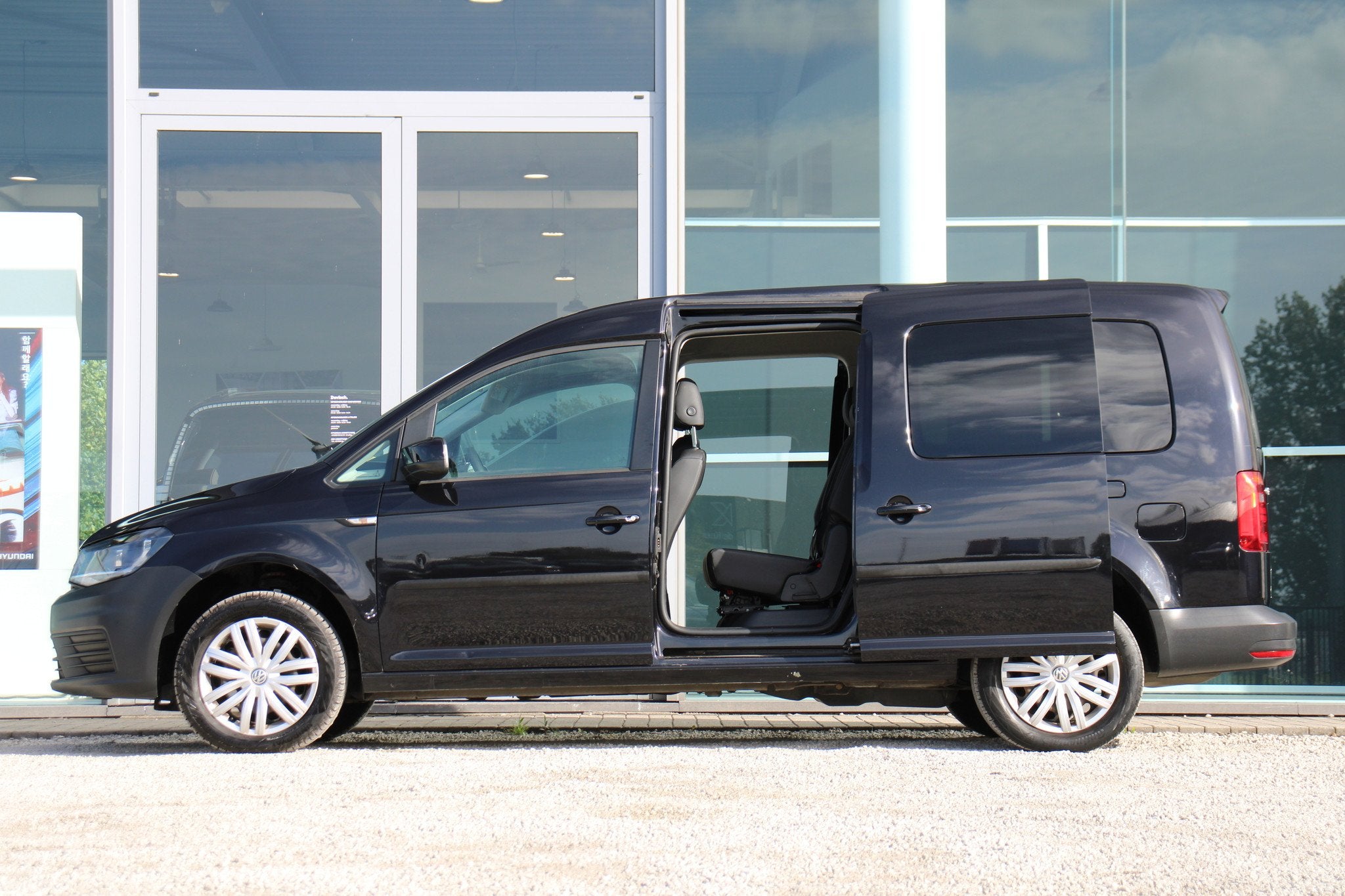 Volkswagen Caddy Maxi KOMBI 1.4 TSI Benzine+CNG *LEDER*NAVI*, Autos, Cuir, https://public.car-pass.be/vhr/c258711c-3939-4c06-b14a-0279db8e9c96