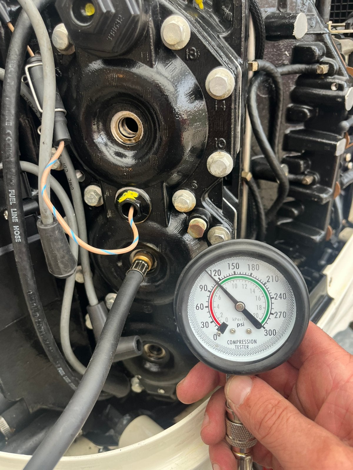 Evinrude ficht etec uitlezen onderhoud, Comme neuf, Moteur hors-bord, Moteur à quatre temps, Enlèvement