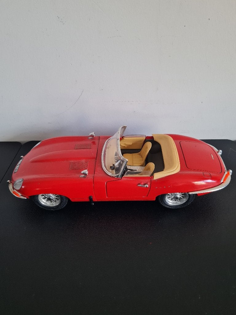 Modelauto : Jaguar type E - 1961 / 1/18, Ophalen of Verzenden