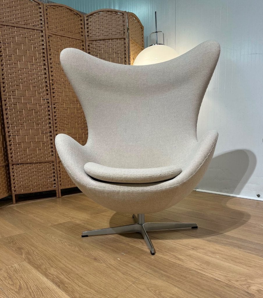 ÉTAT NEUF Fritz Hansen Egg Chair fauteuil + certificat, 75 à 100 cm, Design Fauteuils Fritz Hansen, Enlèvement ou Envoi, Comme neuf