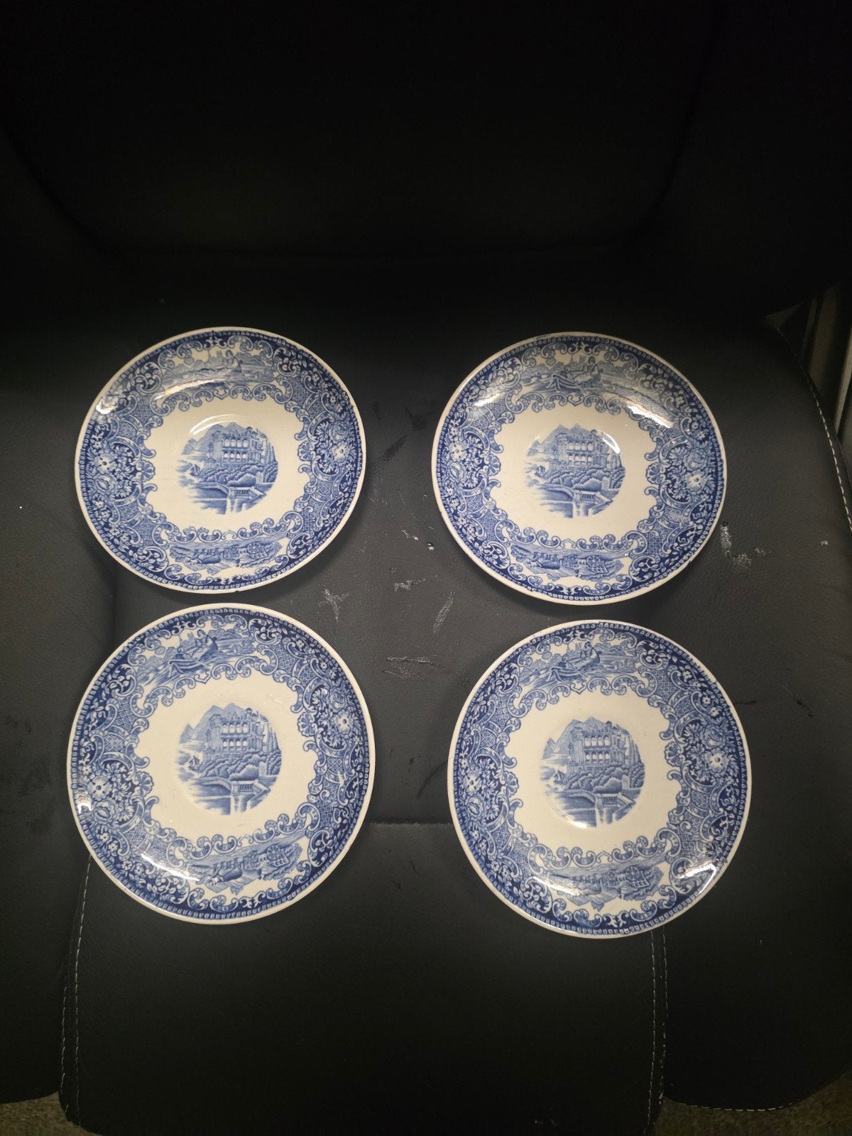 Set van 4 vintage Petrus Regout Maastricht schoteltjes - Cas, Huis en Inrichting, Ophalen