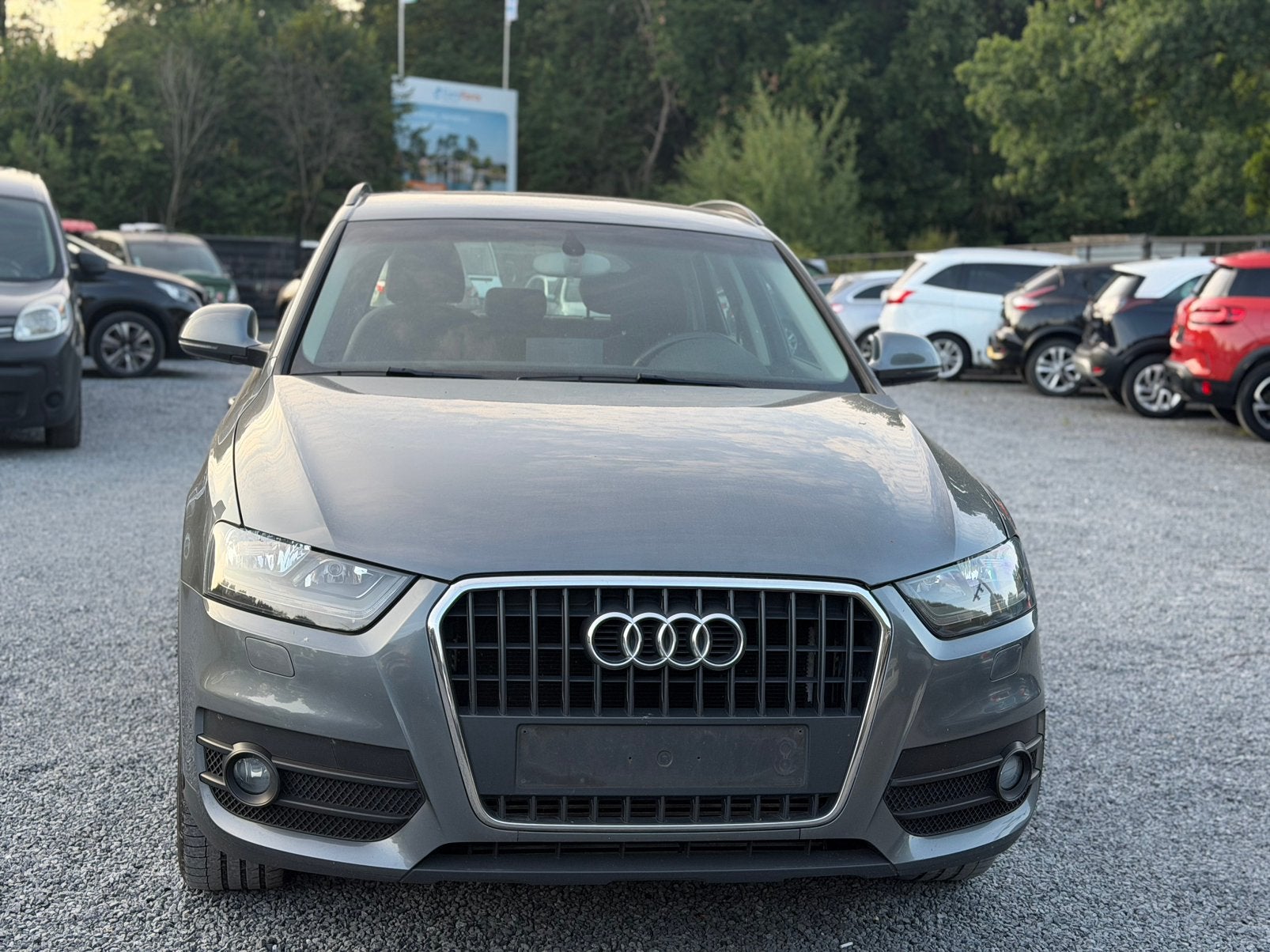 AUDI Q3, Auto's, 100 kW, Euro 5, Stof, Zwart