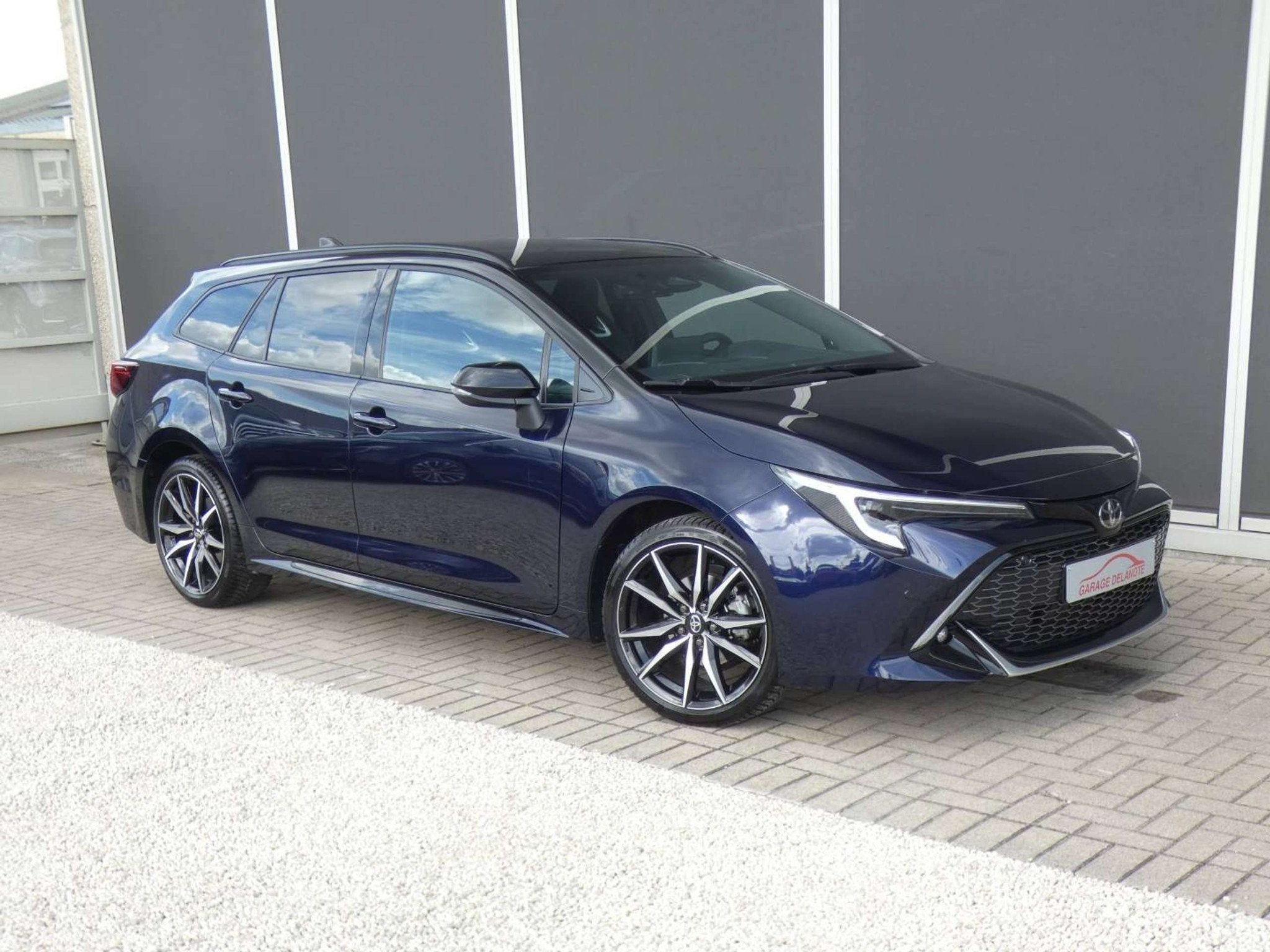 Toyota Corolla Touring FACELIFT 1.8 Hybrid 140pk GR Sport +P, Autos, Achat, Entreprise, Corolla, 5 portes