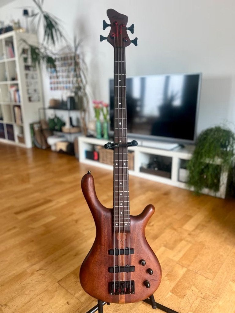 Fame Baphomet NTB 4-snarige basgitaar met MEC, Musique & Instruments, Enlèvement ou Envoi, Comme neuf