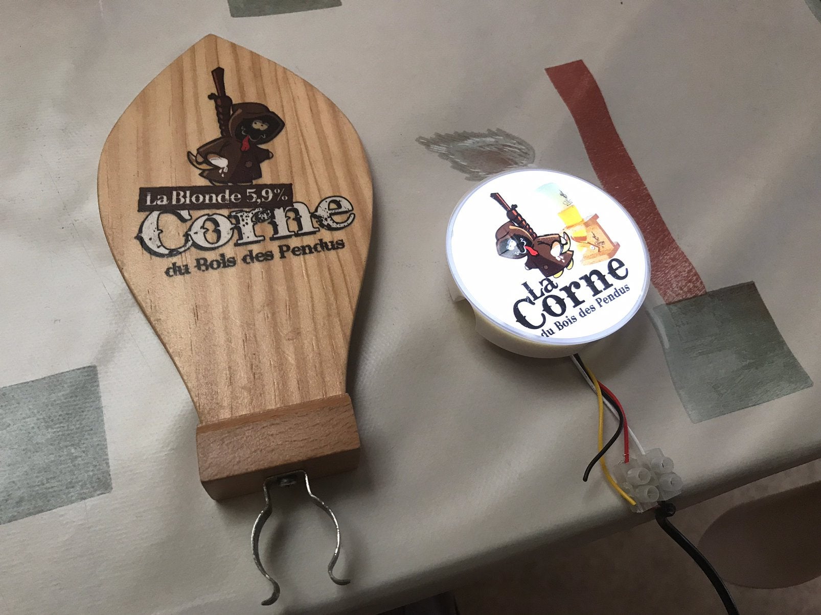 La Corne tapruiter en lens met verlichting, Verzamelen, Biermerken, Ophalen of Verzenden, Zo goed als nieuw, Overige typen