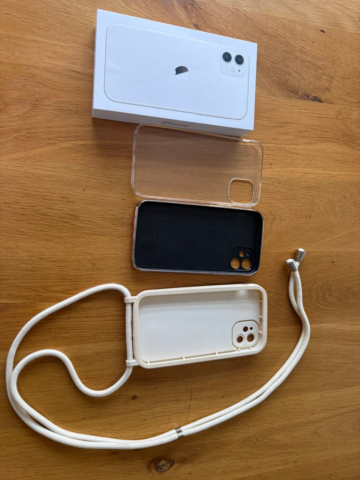 iPhone 11 lege doos en hoesjes, Enlèvement ou Envoi, Comme neuf, IPhone 11
