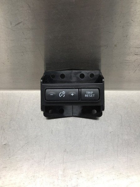 SCHAKELAARS DIVERSEN Nissan X-Trail (T32) (|71011C|), Gebruikt, Nissan