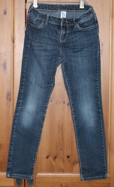 Donkerblauwe jeansbroek van C&A - maat 146, Broek, Meisje, Ophalen of Verzenden, Zo goed als nieuw