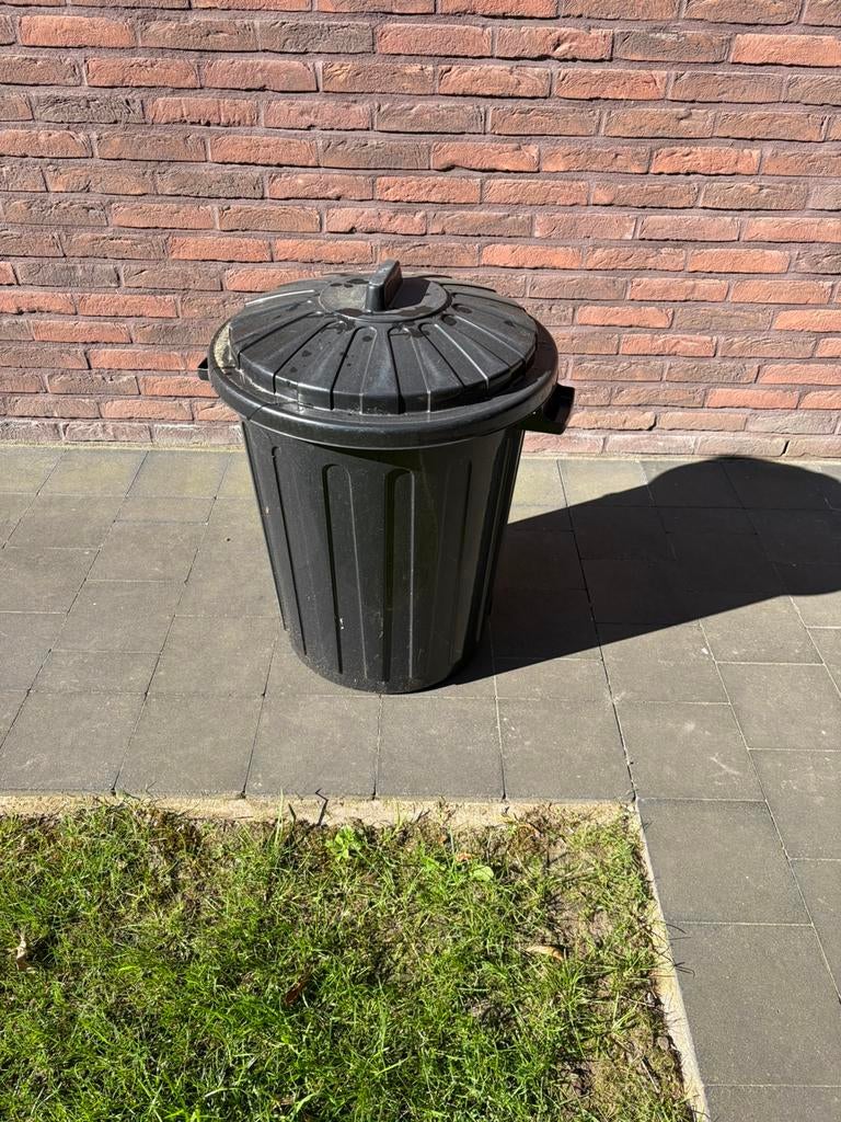 Vuilbak, Ophalen, Zo goed als nieuw