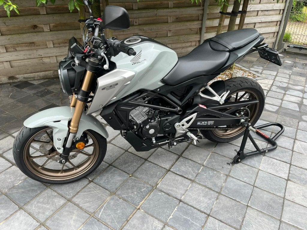 Honda cb125r *** slechts 169km !!! ***ALS NIEUW**, LED Verlichting, Nieuw, Bedrijf, 11 kW of minder