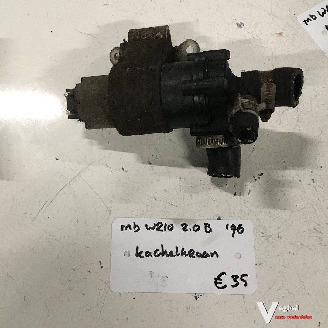 Mercedes W210 2.0 Benzine 1996  Kachelkraan, Gebruikt, -, -, Ophalen of Verzenden
