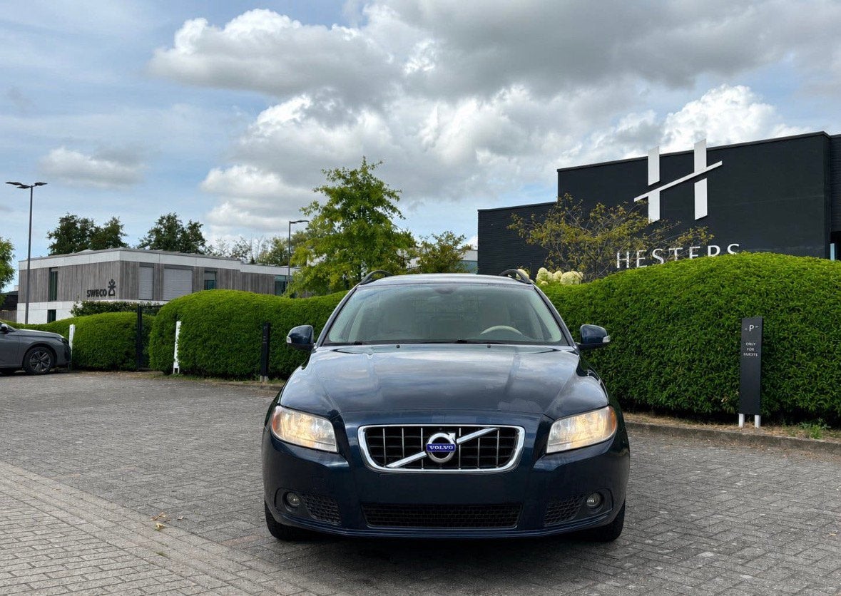 Volvo v70 2011 automaat 2 l diesel 317 dkm 120 kw inscriptio, Autos, Bluetooth, Euro 5, Beige, Automatique
