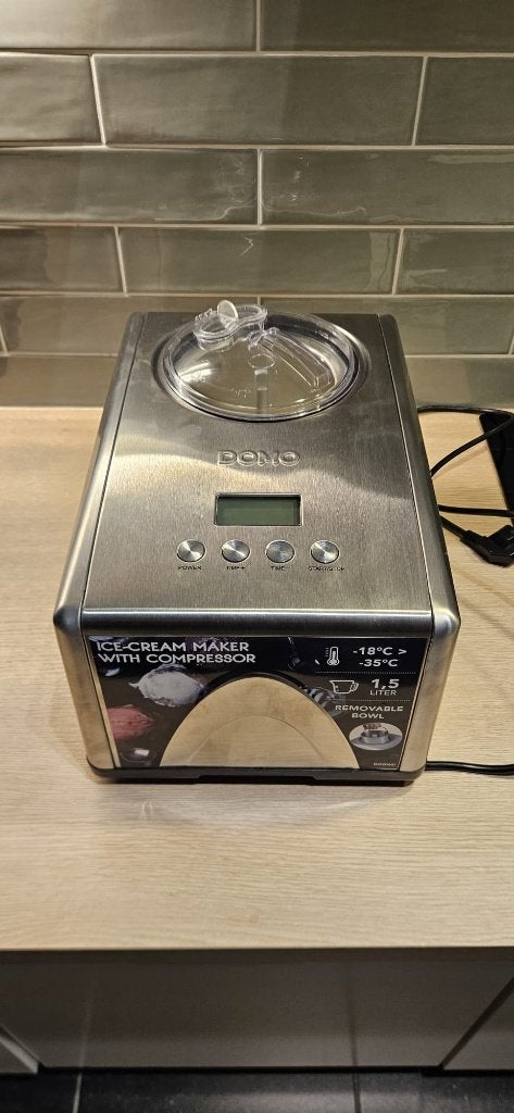 DOMO IJsmachine met compressor - 1,5 L, Elektronische apparatuur, Ophalen, Zo goed als nieuw, Zelfvriezend