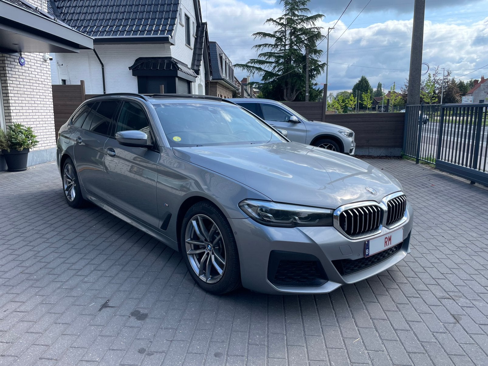 BMW 520D M-Pack 134.000km 2023 Pano*Keyless*Ass*Verw Z*Mem, Autos, BMW, Entreprise, Achat, Série 5, Caméra 360°, ABS, Phares directionnels