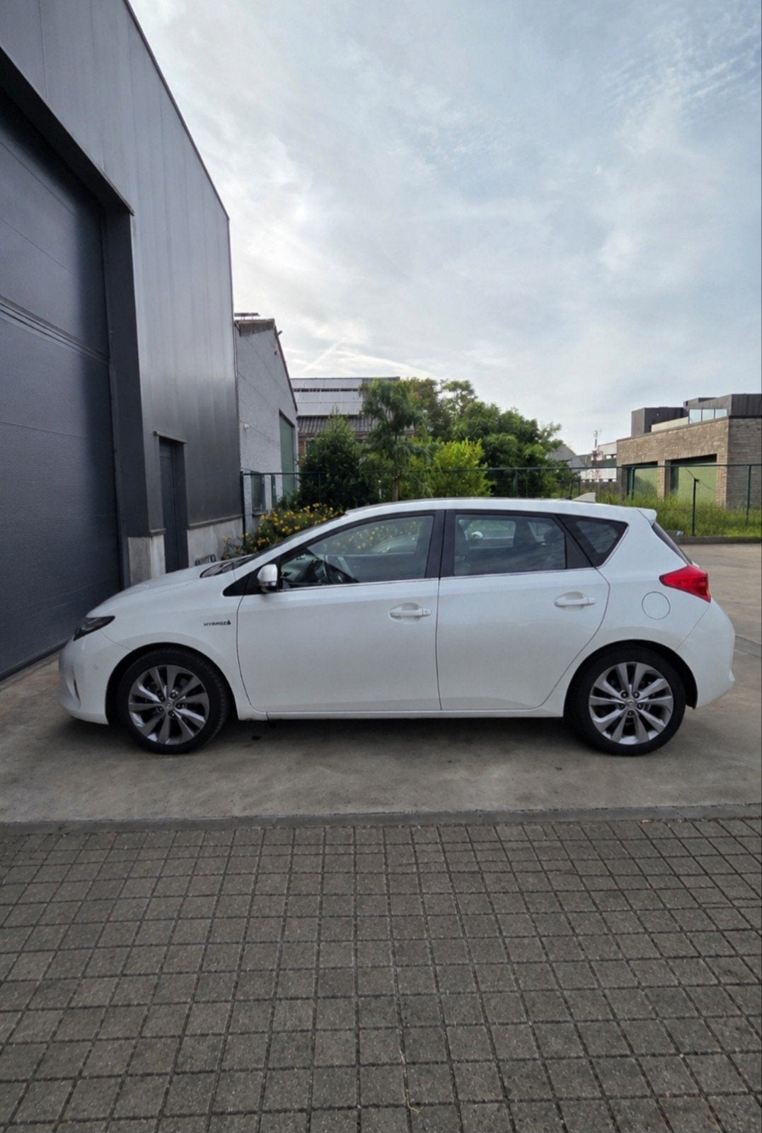 TOYOTA AURIS HYBRIDE, Automaat, Bedrijf, Hybride Elektrisch/Benzine, Te koop