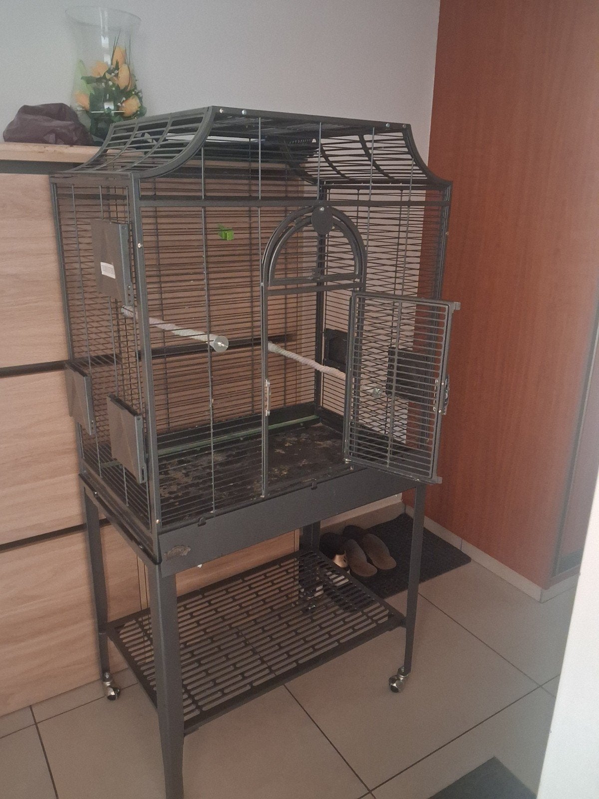 vogelkot op staander, Dieren en Toebehoren, Ophalen, Zo goed als nieuw, Metaal, Vogelkooi