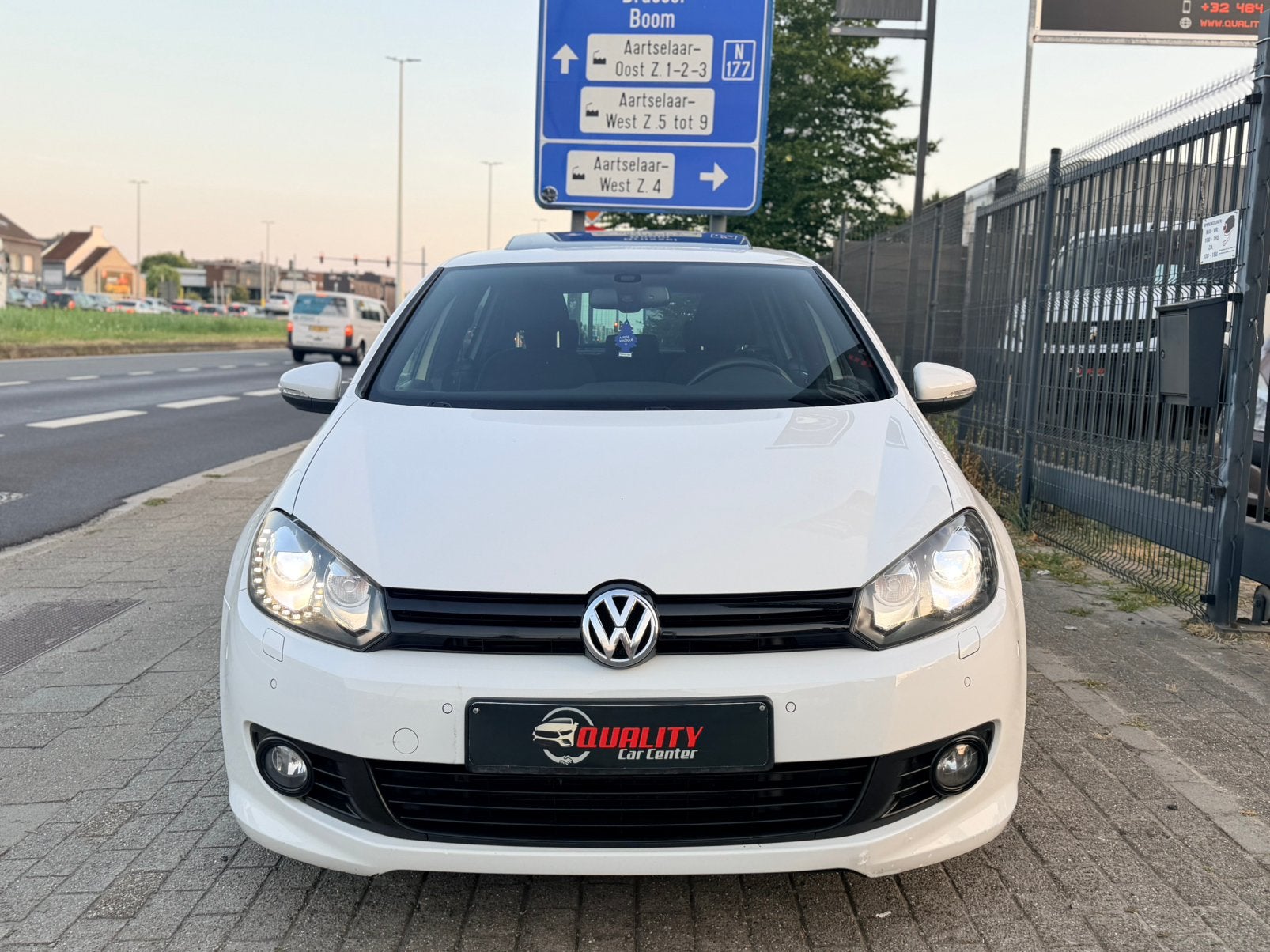 Vw Golf 6 R-line Automaat 2012 1.4tsi 152dkm Navi Xenon Pano, 90 kW, 4 cilinders, USB, Bedrijf