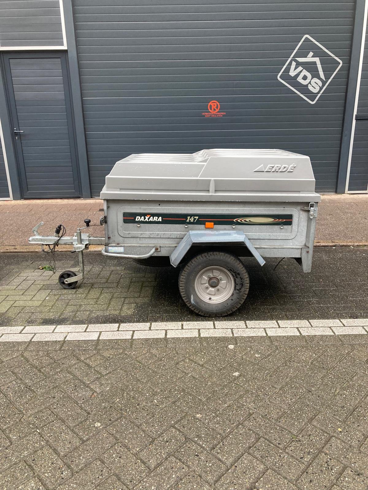 Daxara bagagewagen met deksel, Enlèvement, Utilisé