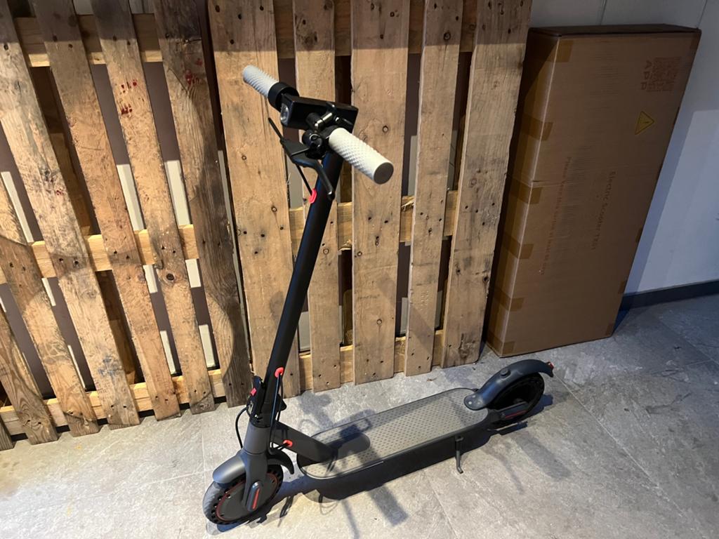 Nieuwe elektrische step, Fietsen en Brommers, Steps, Ophalen, Nieuw