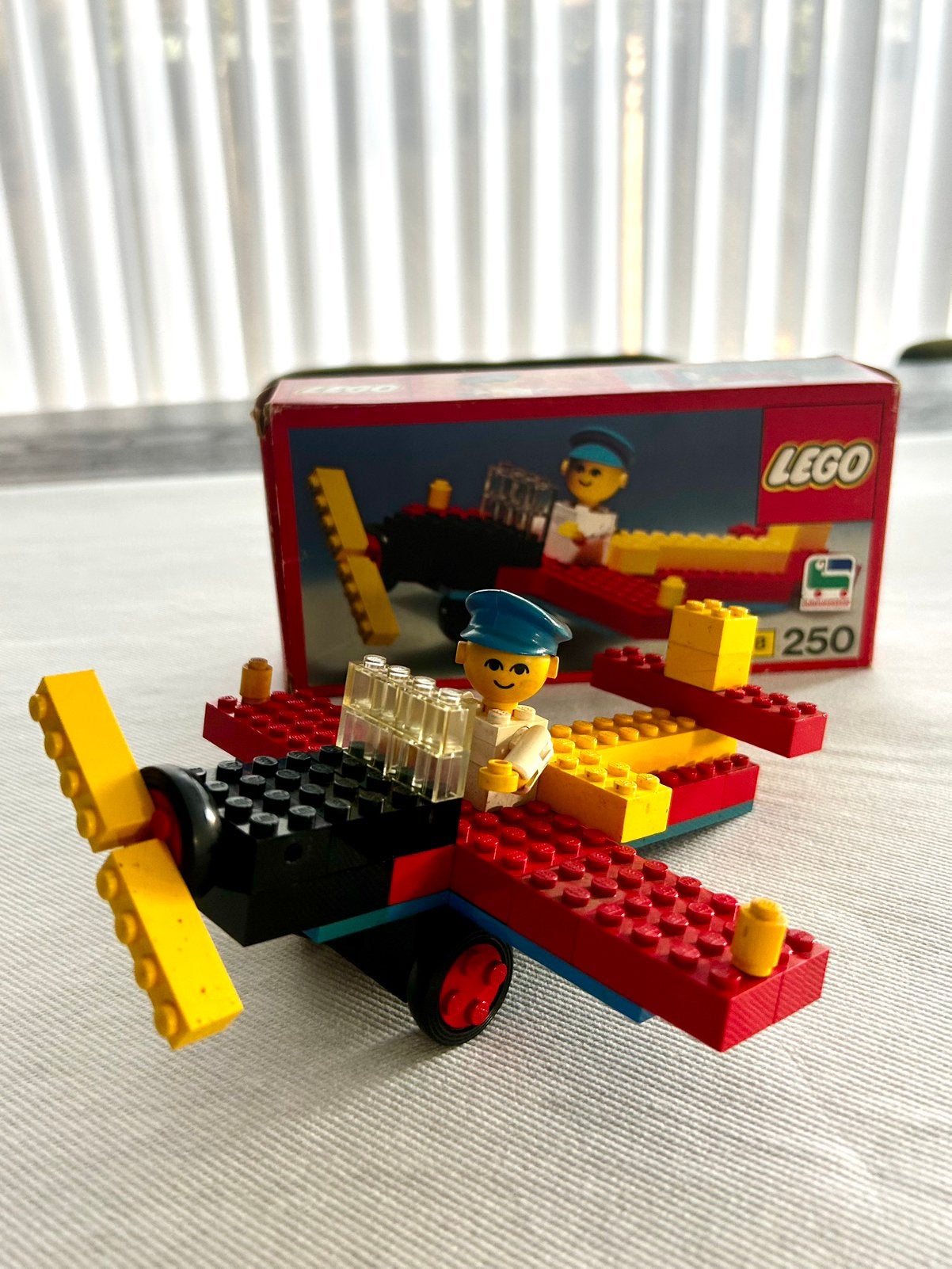 LEGO 250 & 251 (1974) – Gecontroleerd & Compleet met Dozen, Kinderen en Baby's, Speelgoed | Duplo en Lego, Ophalen, Gebruikt, Inclusief minifiguren
