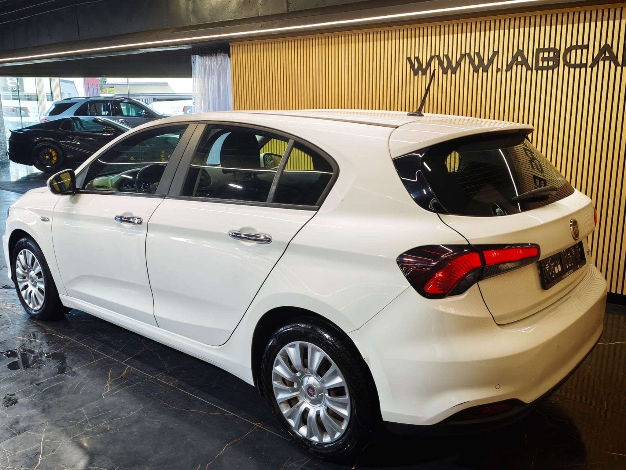 Fiat Tipo 1.4I * GARANTIE 12 MOIS *, Autos, Fiat, Achat, Euro 6, Entreprise, https://public.car-pass.be/vhr/ef14cee5-0dbc-4572-ad5d-017de567d7a5