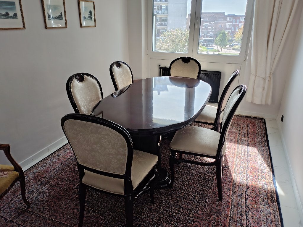 Houten eettafel, Ophalen, Gebruikt, 100 tot 150 cm, Klassiek mahonie meubilair met Art Deco-invloeden.