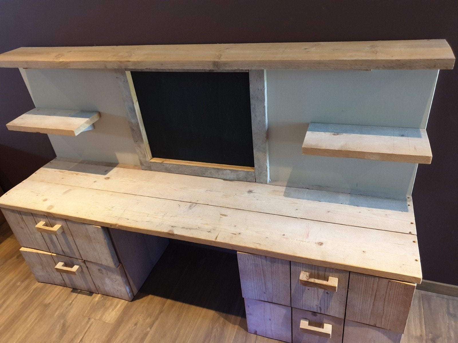 Bureau met steigerhout voor kind, Ophalen