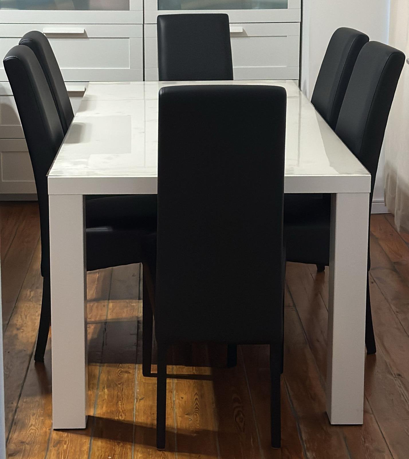 Eettafel en 6 zwarte stoelen, Ophalen, 100 tot 150 cm, Zo goed als nieuw, Vijf personen of meer