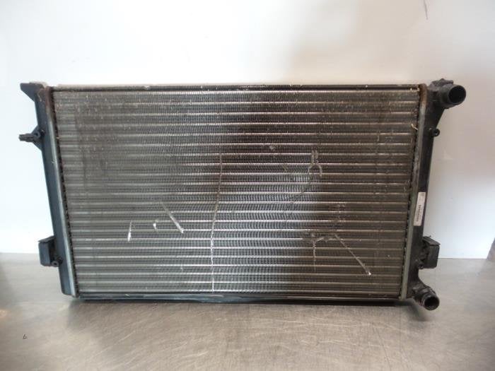 Radiateur d'un Volkswagen Touran (Touran 03-), Volkswagen, -, 3 mois de garantie, Utilisé