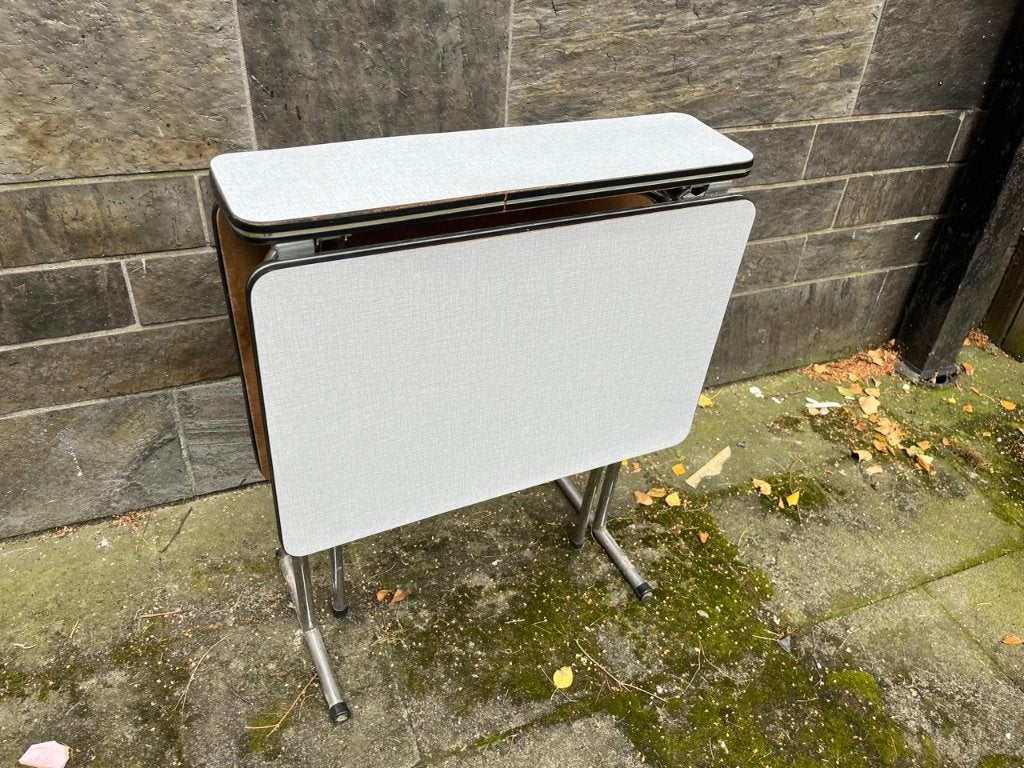 Table pliante, Années 80, Enlèvement, Utilisé, 50 à 100 cm
