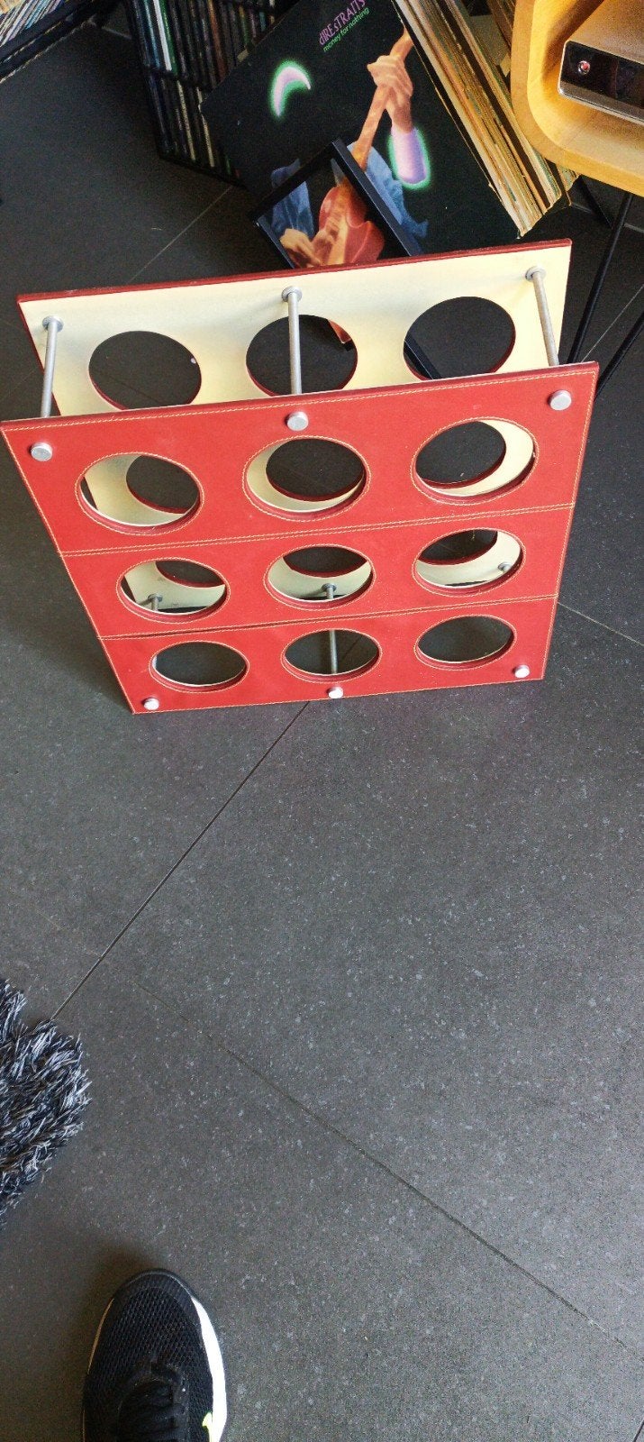 Design wijnrek, red leather and stidges, Enlèvement ou Envoi