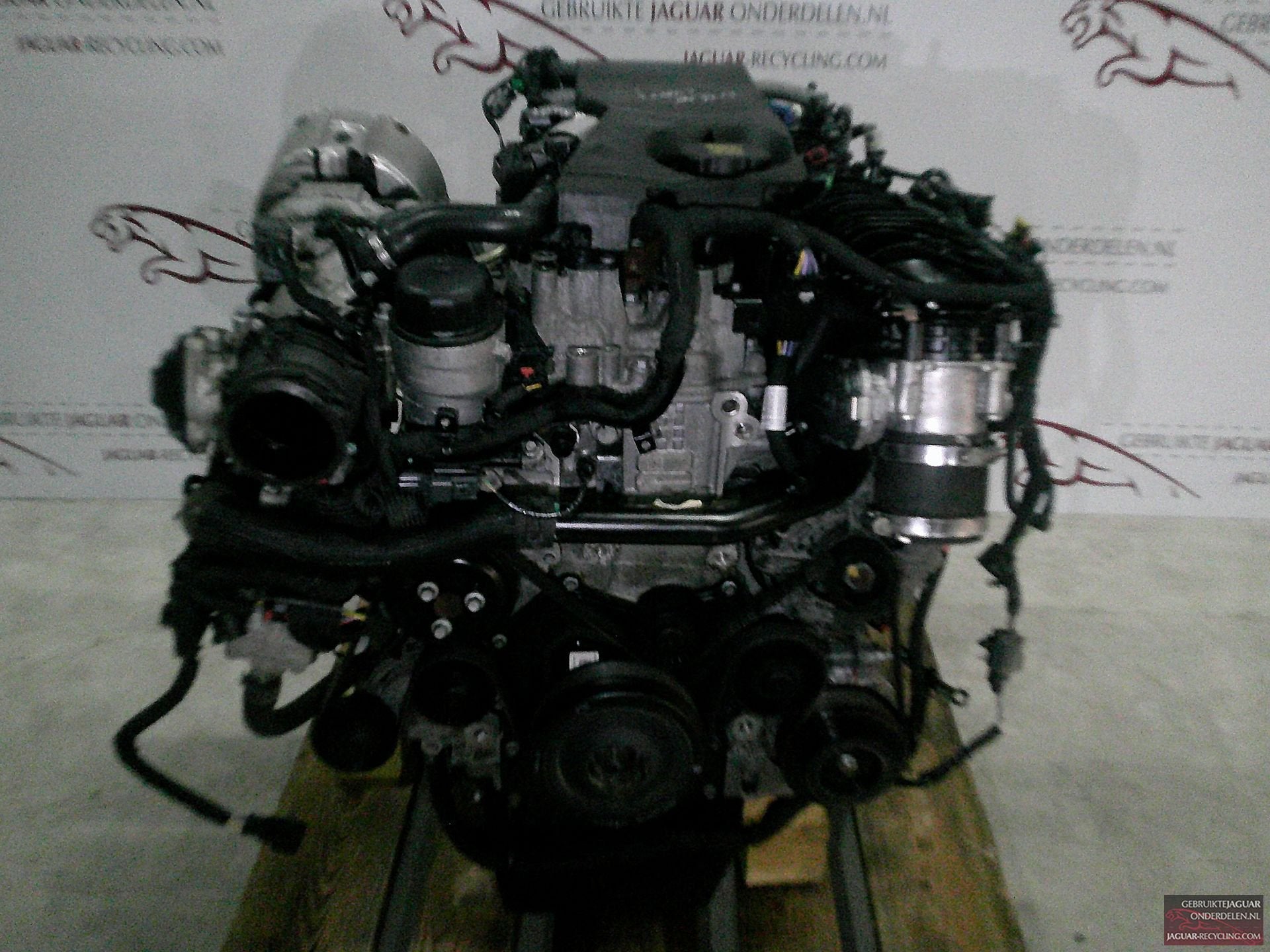 2.0D 180PK Ingenium motor Jaguar XE / XF / F-Pace / Range Ro, -, Origine de la pièce connue, Utilisé, Jaguar