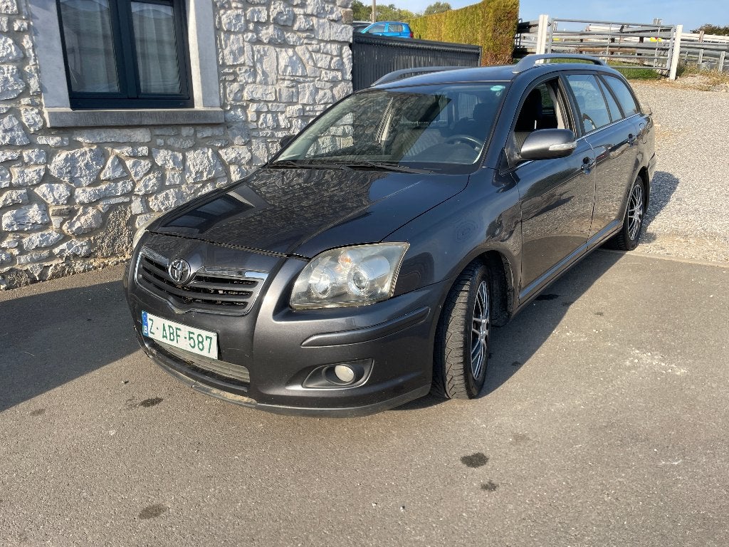 🤩Toyota Avensis 2.0  2007✅157884 kms** Choc léger avant **, Auto's, Voorwielaandrijving, 1998 cc, Avensis, 93 kW