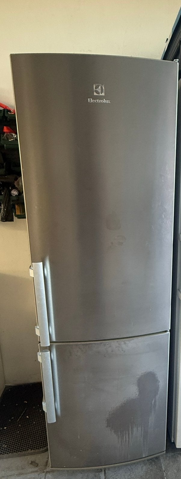 Koelkast vriezer combi elektrolux, Ophalen, Zo goed als nieuw, Met vriesvak, Energieklasse A of zuiniger