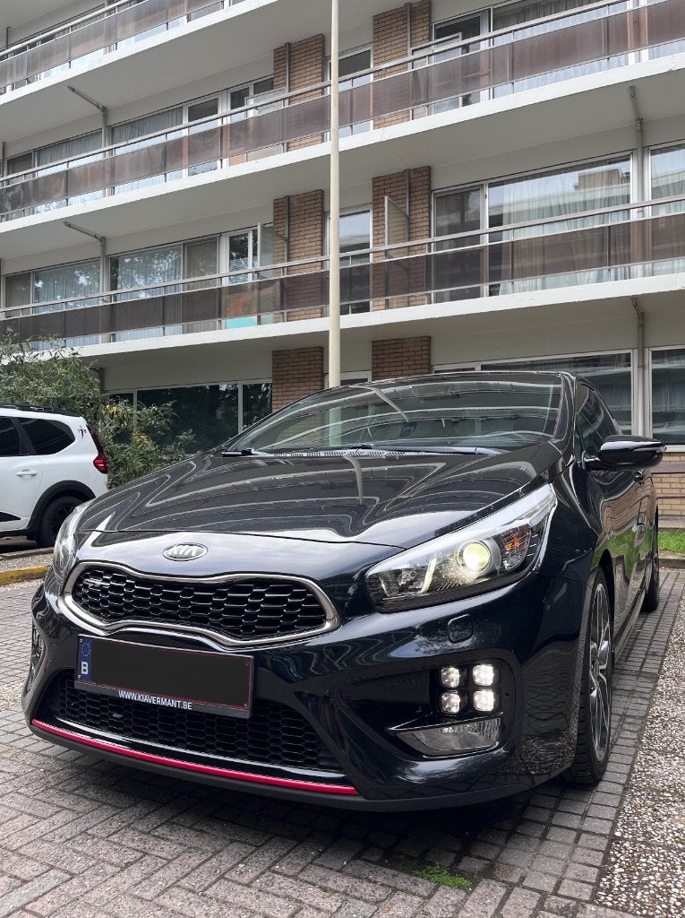 Kia Cee'd GT 1.6 T-GDi GT Sense, Autos, Cuir et Alcantara, Achat, 170 g/km, Euro 6