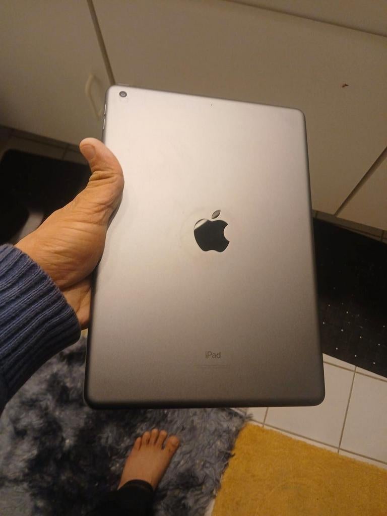 Apple iPad 32 Go, Informatique & Logiciels, Apple iPad Tablettes, Enlèvement ou Envoi, Apple iPad, 10 pouces, Comme neuf