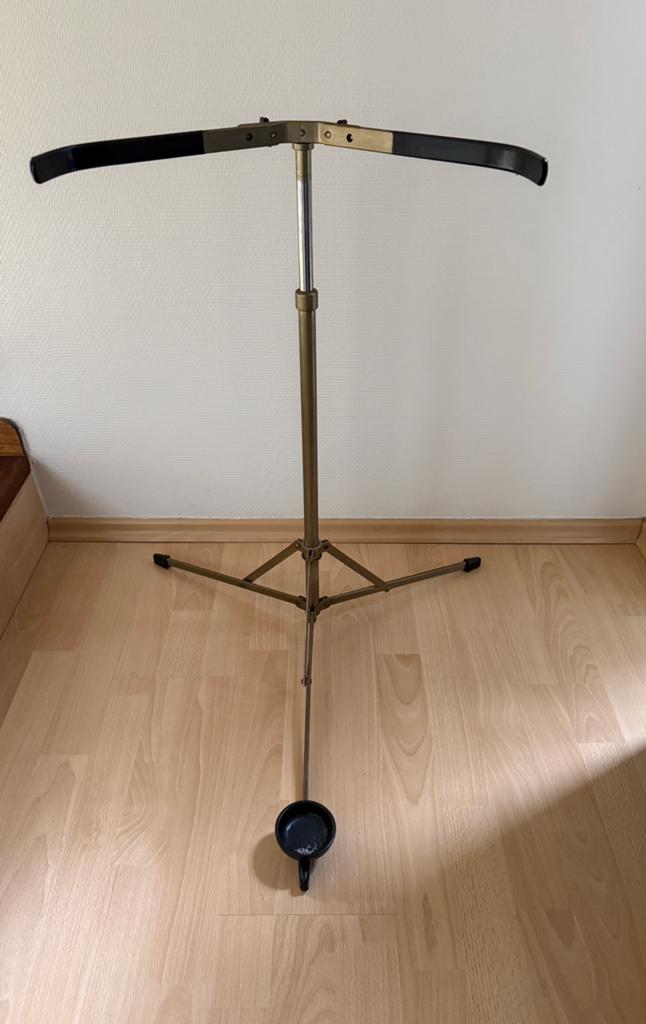 Cello staanderd, Muziek en Instrumenten, Strijkinstrumenten | Cello's, Ophalen, Gebruikt
