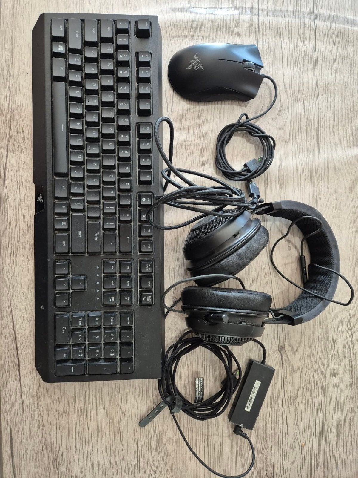 clavier + souris + casque micro PC de marque RAZER, Enlèvement