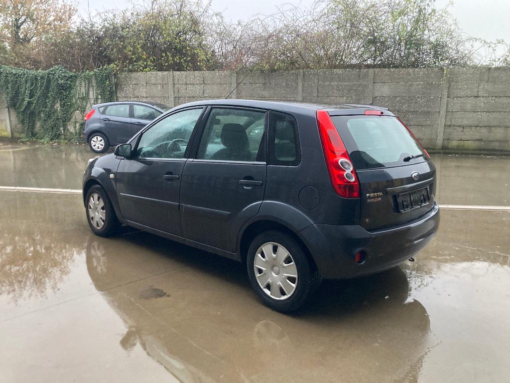 Ford Fiesta 1.3 essence 2008 avec 98000 km* clim* garantie*, Argent ou Gris, Achat, Entreprise, 1300 cm³