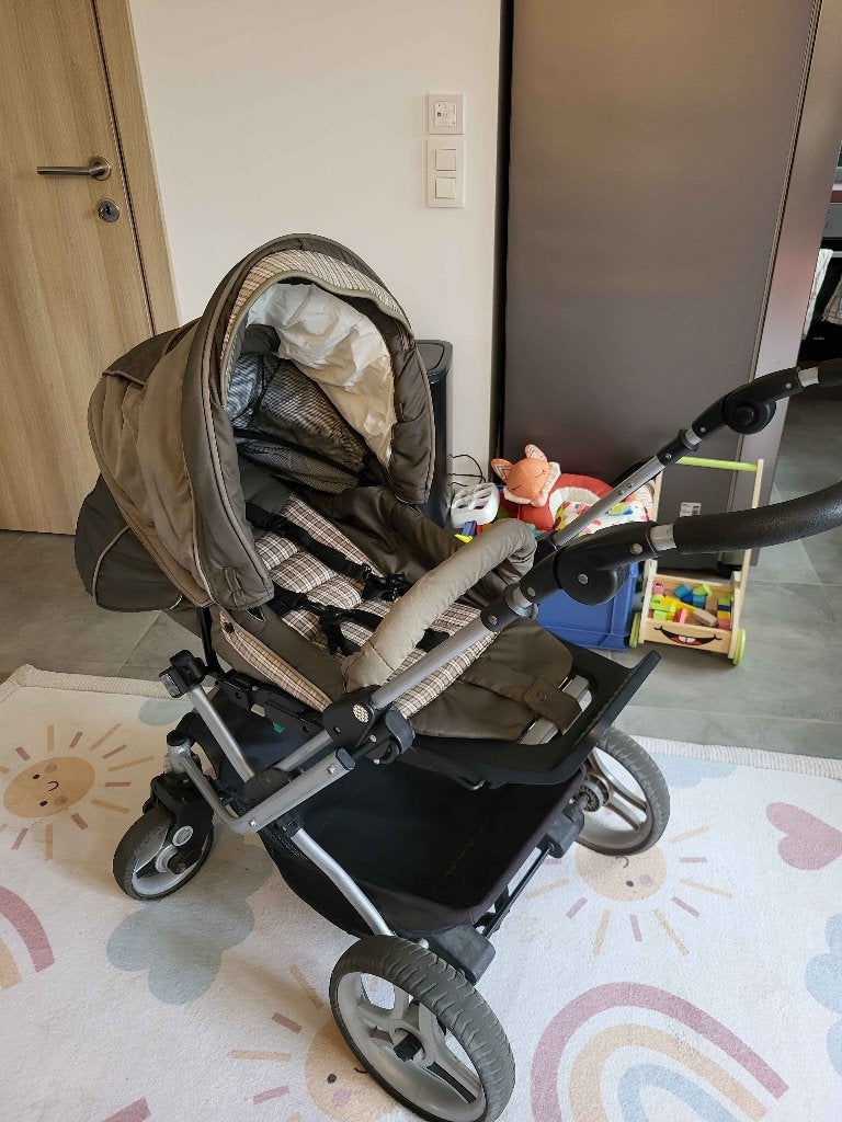 Poussette Teutonia, Enfants & Bébés, Autres marques, Pneus, Poussette combi, Enlèvement