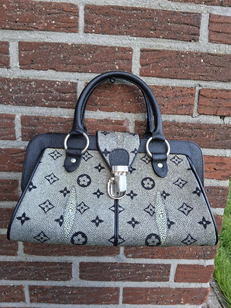 Handtas vintage, Handtassen en Accessoires, Tassen | Damestassen, Ophalen of Verzenden, Gebruikt, Zwart, Handtas