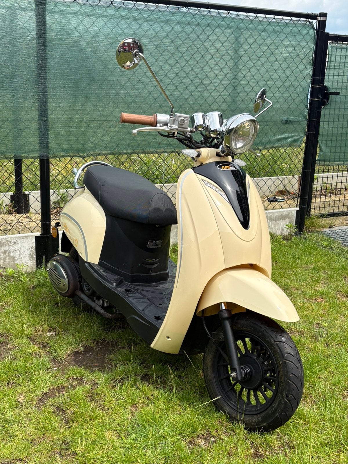 Scooter A klasse Zonder rijbewijs 2019, Fietsen en Brommers, Scooters | Overige merken, Ophalen of Verzenden, Zo goed als nieuw