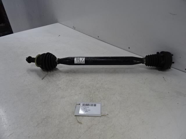 CARDAN AVANT DROIT (TRANSMISSION) Polo IV (9N1 / 2/3), Volkswagen, Mevr. I. Hauben, Utilisé, Rue de l'Espoir 34 34
4030  GRIVEGNÉE, BE