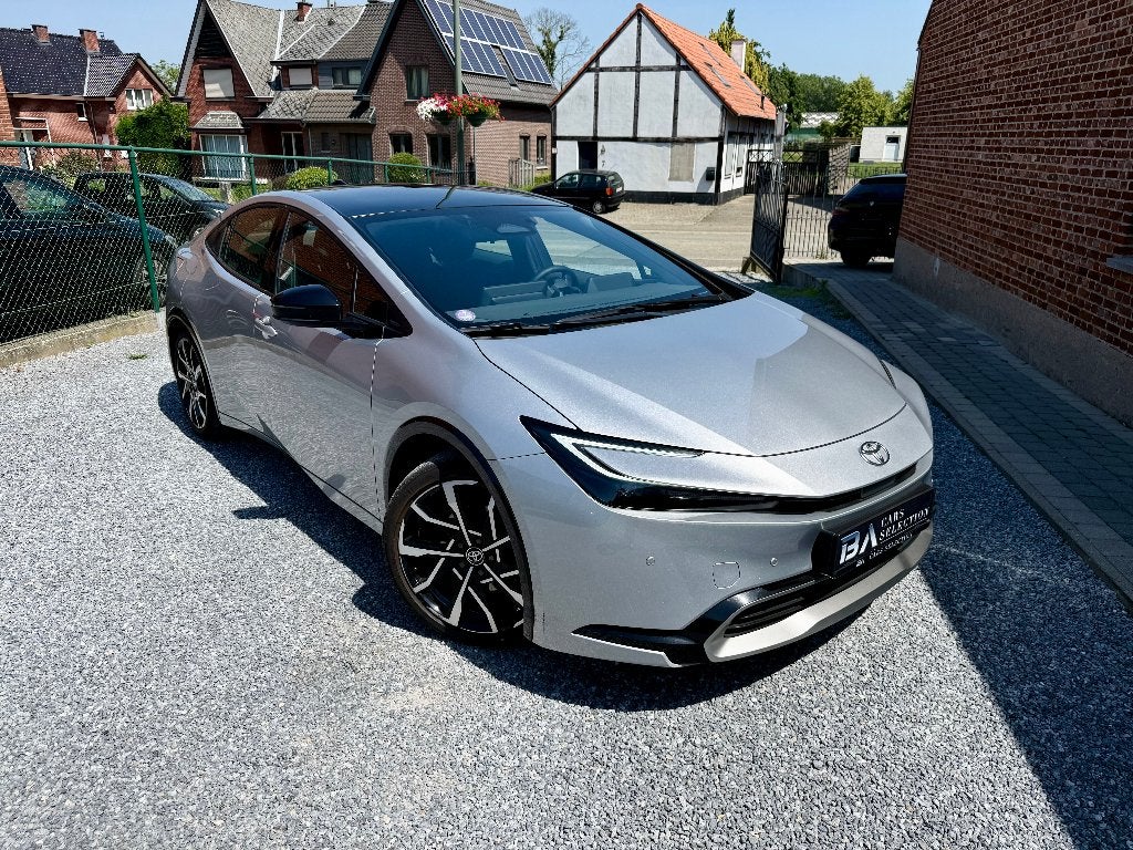Toyota Prius PHEV 2.0i Premium Plus | Pano | Acc | Camera, Stof, 5 deurs, Hybride Elektrisch/Benzine, 1987 cc